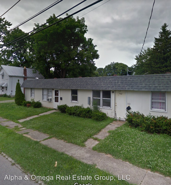 Primary Photo - 860-904 Elm St