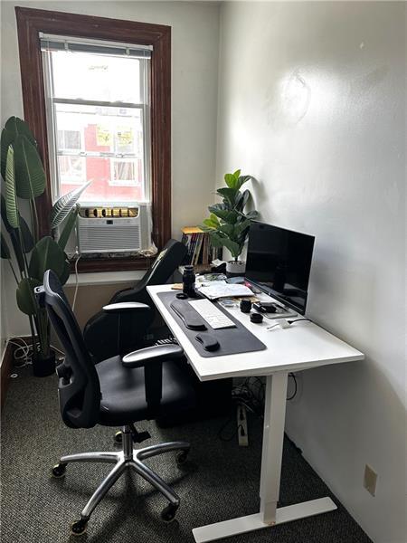Foto del edificio - 176 1/2 45th St
