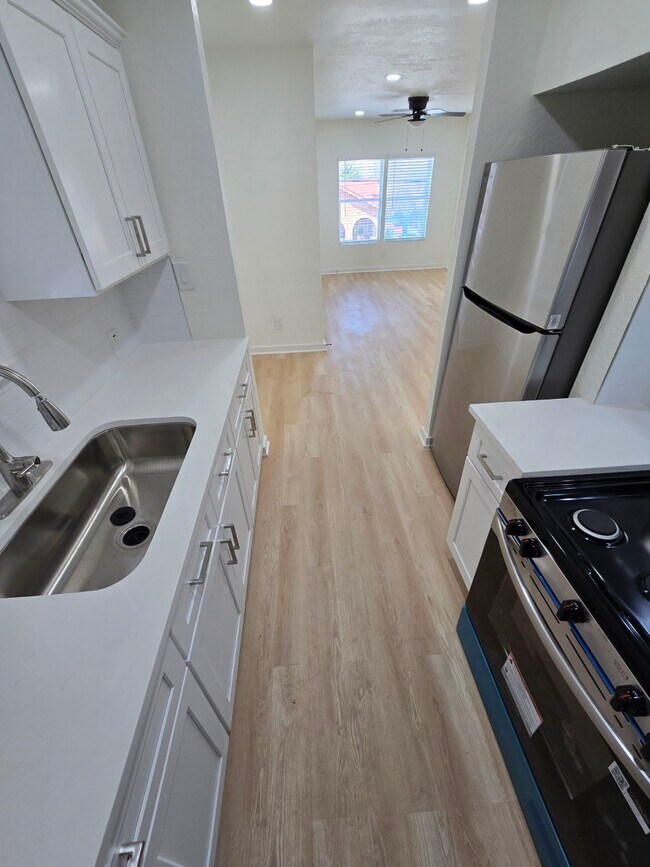 Foto del edificio - 6718 Canal St