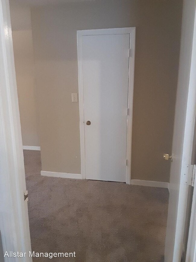 Building Photo - 3 br, 2 bath House - 109 Briarmeade Drive #A
