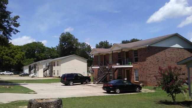 Building Photo - Stewart St Apartments