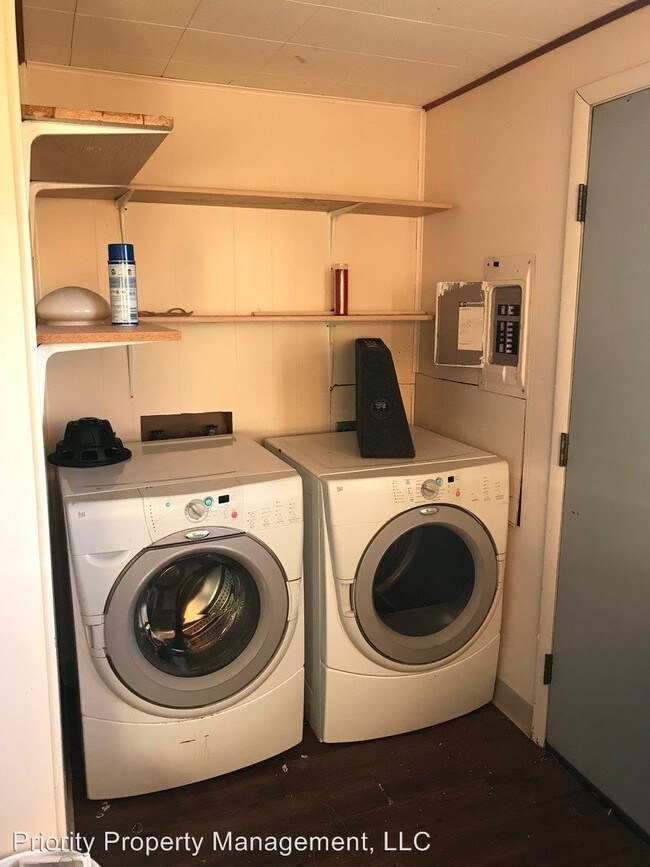 Foto del edificio - 3 br, 1 bath House - 3939 Echeta Rd