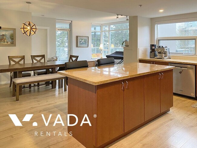 Photo du bâtiment - Aurora 2 BR APT Rental 301-9266 University Cr Burnaby: VADA