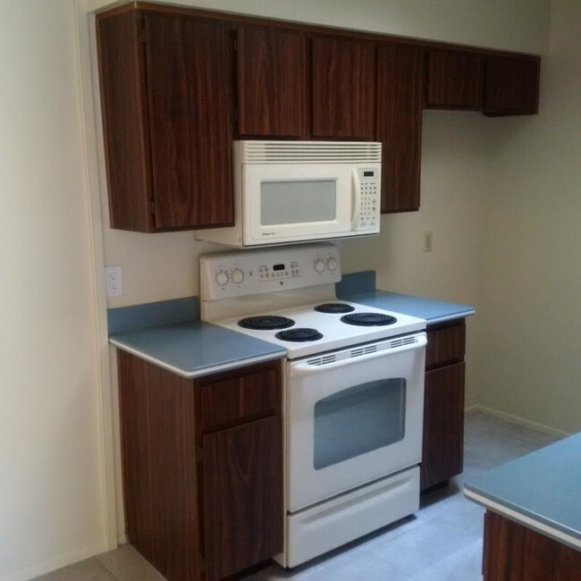 Foto del edificio - 9019 W Elm St