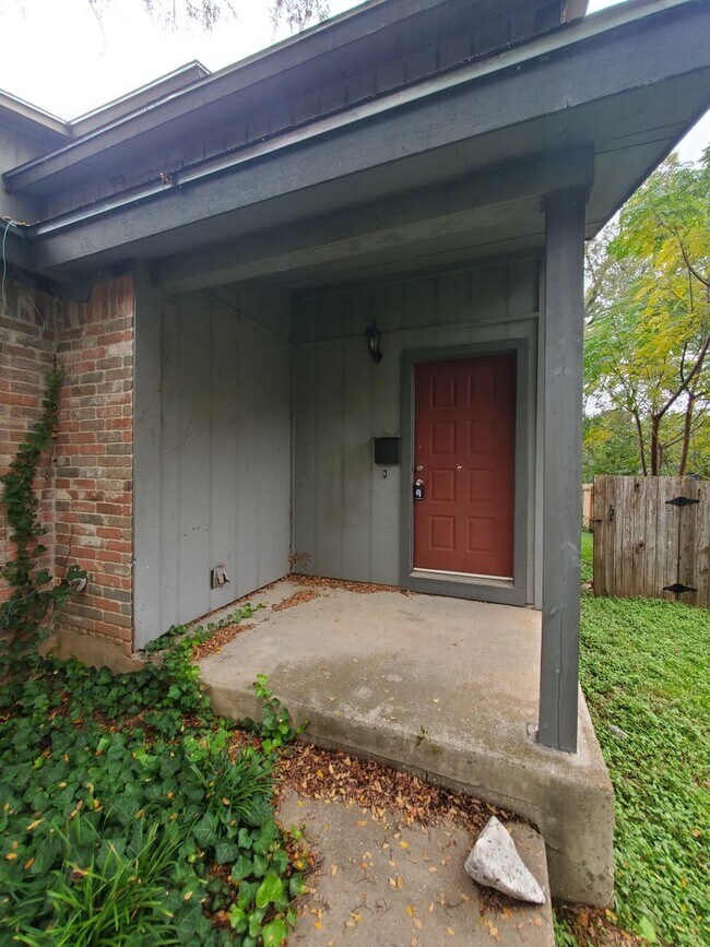 Building Photo - Lin Properties (7806 Topawa Cv)