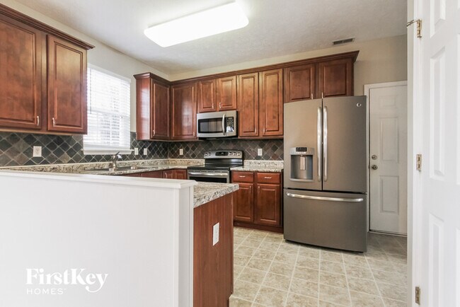 Building Photo - 3204 Woodhaven Way