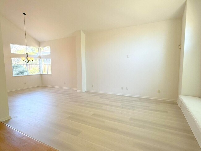 Building Photo - Terrific Danville Location Near Schools ! ...