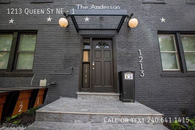 Foto del edificio - 1213 Queen St NE