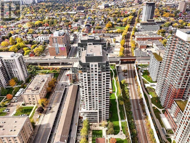 Photo du bâtiment - 1410 Dupont St