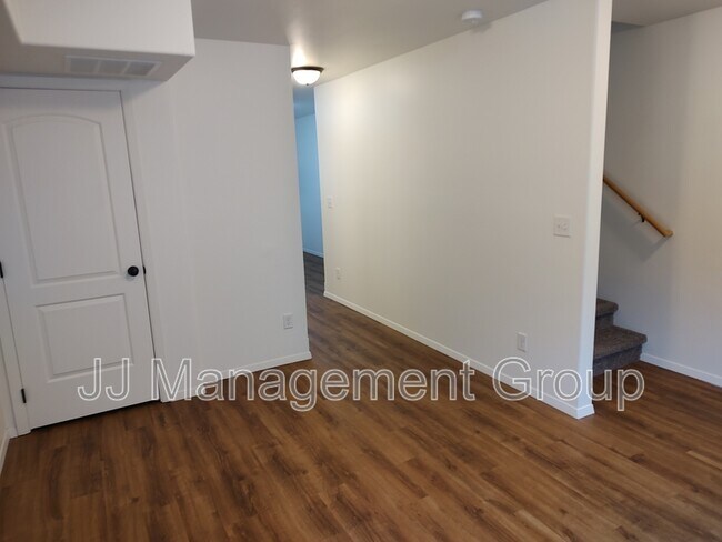 Foto del edificio - 6205 N Astor St
