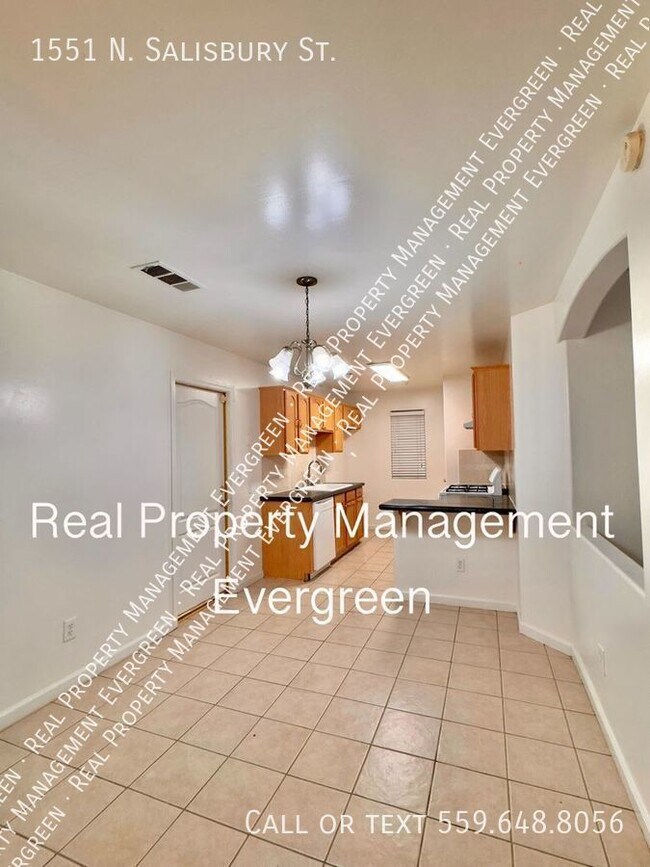 Foto del edificio - 1551 N. Salisbury St