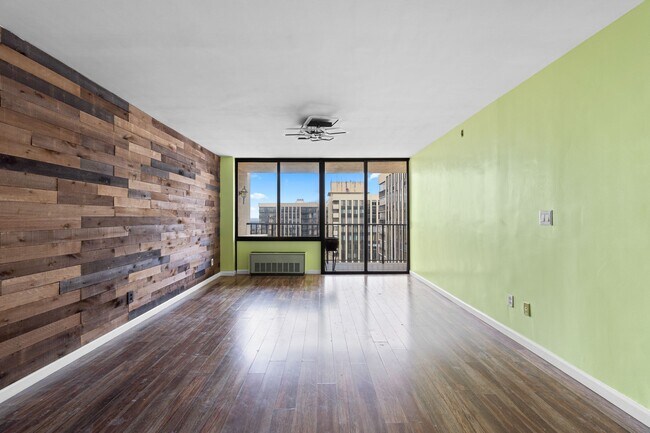 Foto del edificio - 200 Winston Dr