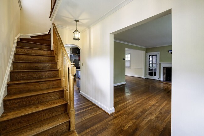 Building Photo - NW DC - Timeless Elegance Meets Modern Comfort in AU Park (with Pool!)