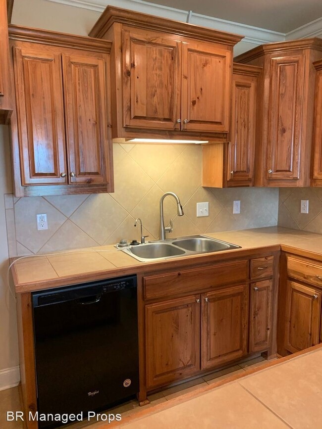 Building Photo - 3 br, 2 bath House - 3921 Cypress Hall Dr.