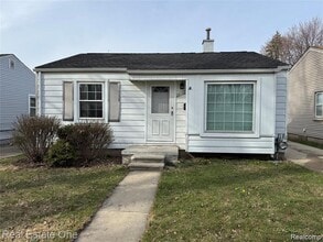 Building Photo - 26122 Beverly Rd