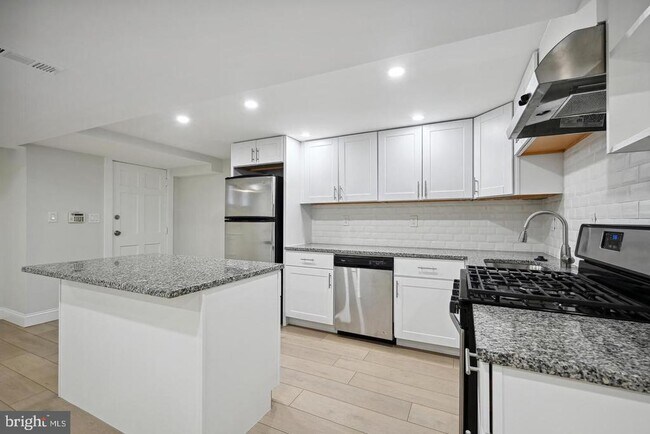 Foto del edificio - 3016 13th St NW