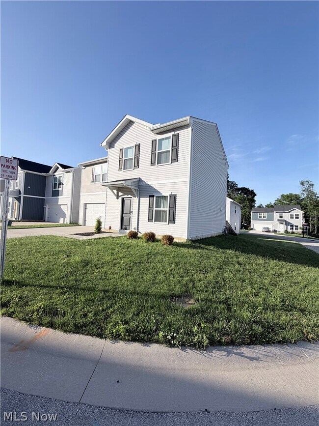 Foto del edificio - 677 Crossings Ln