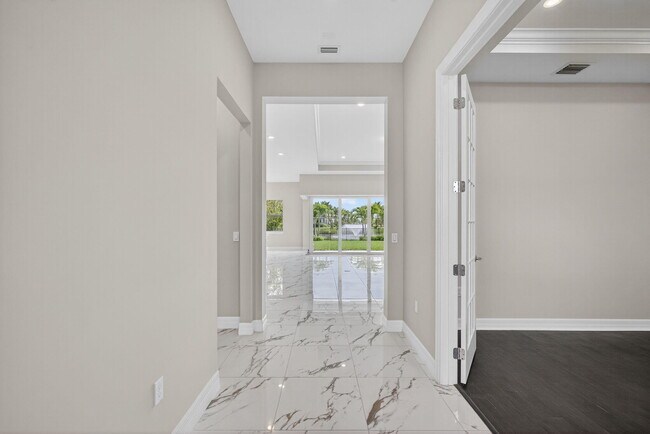Building Photo - 10904 Stellar Cir