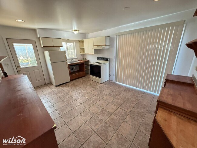 Foto del edificio - Large 3bd/1.5ba House in Selah, WA with a ...