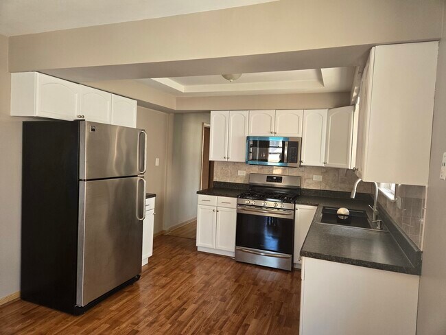 Foto del edificio - 5454 W Schubert Ave