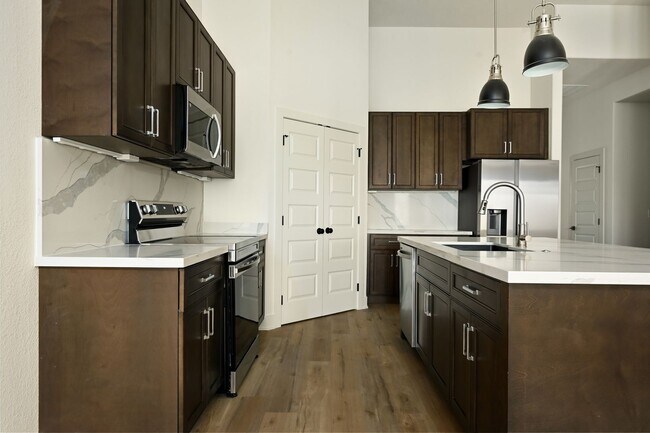 Building Photo - Lot 163