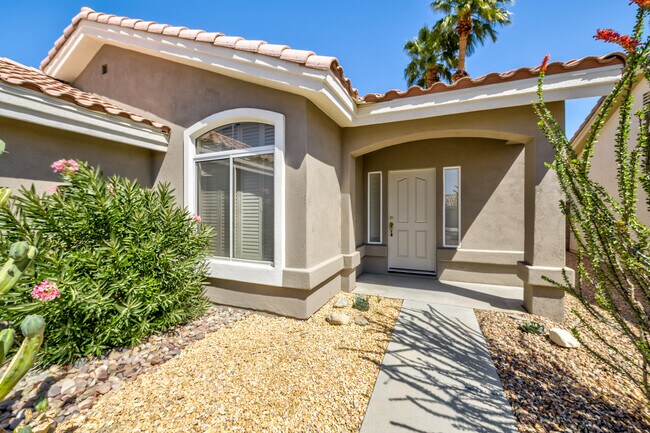 Foto del edificio - 78938 Waterford Ln