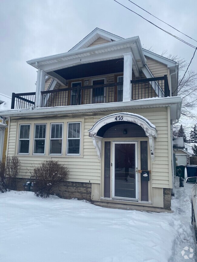 Building Photo - 470 Winspear Ave