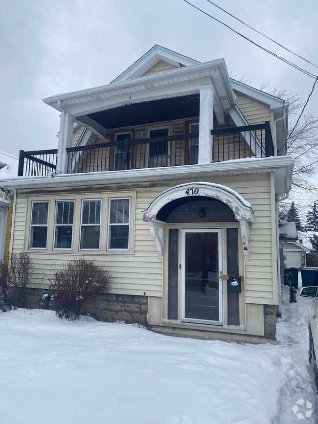 Building Photo - 470 Winspear Ave