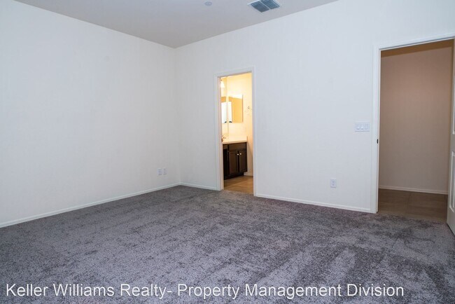 Foto del edificio - 4 br, 2 bath House - 21248 W Palm LN