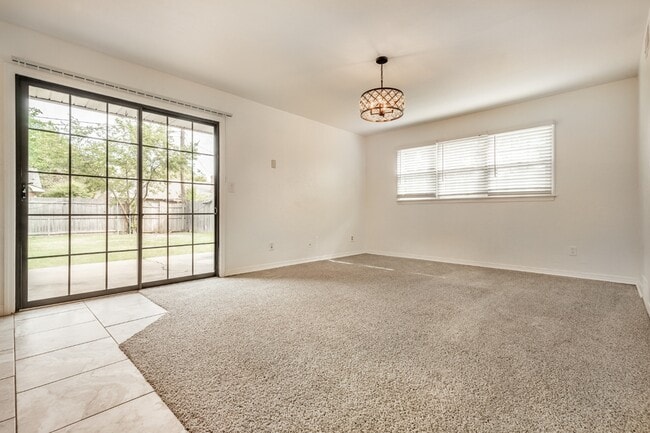 Photo - 2605 Abbey Rd House