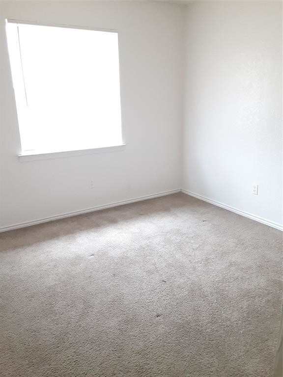 Foto del edificio - 6400 Landview Dr