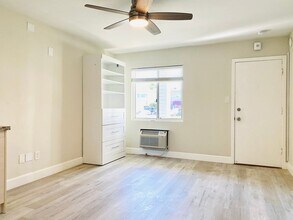 Building Photo - 1141 Silverado St