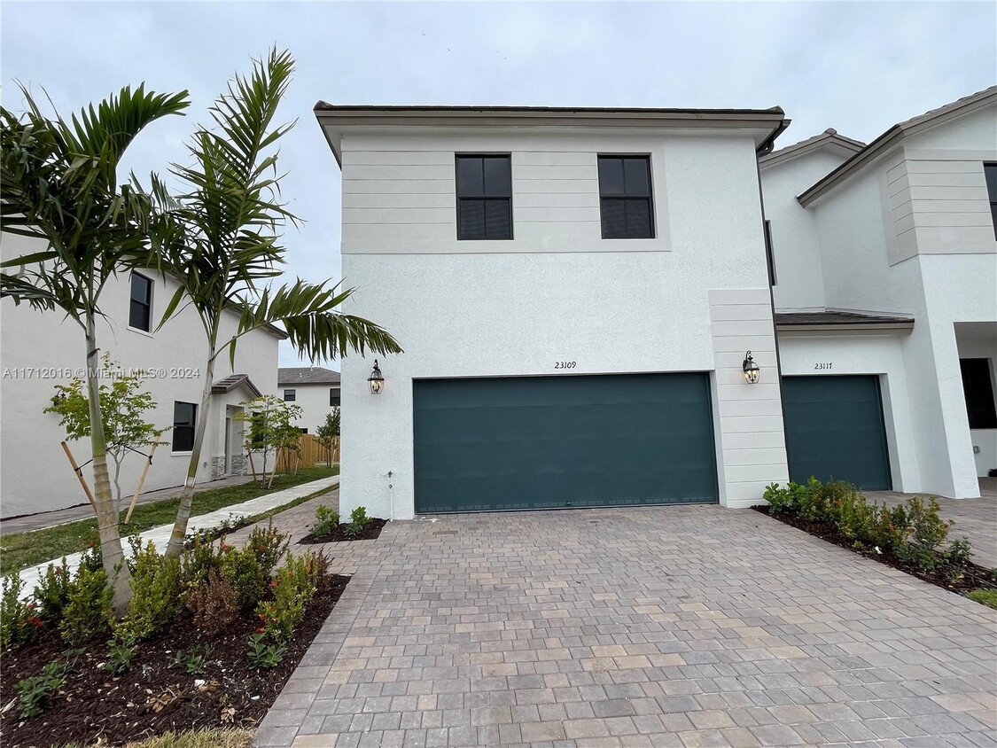 Foto principal - 23109 SW 131st Ave