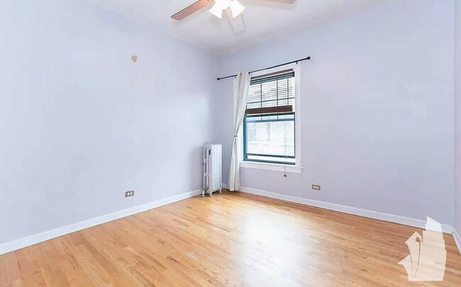 Foto del edificio - 7027 N Sheridan Rd