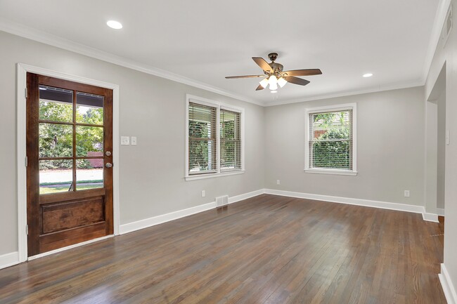 Photo - 3651 Galloway Ave House