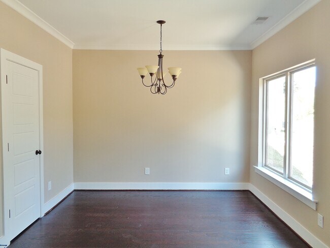 Foto del edificio - Wonderful Town Home for Rent in Polo Cross...