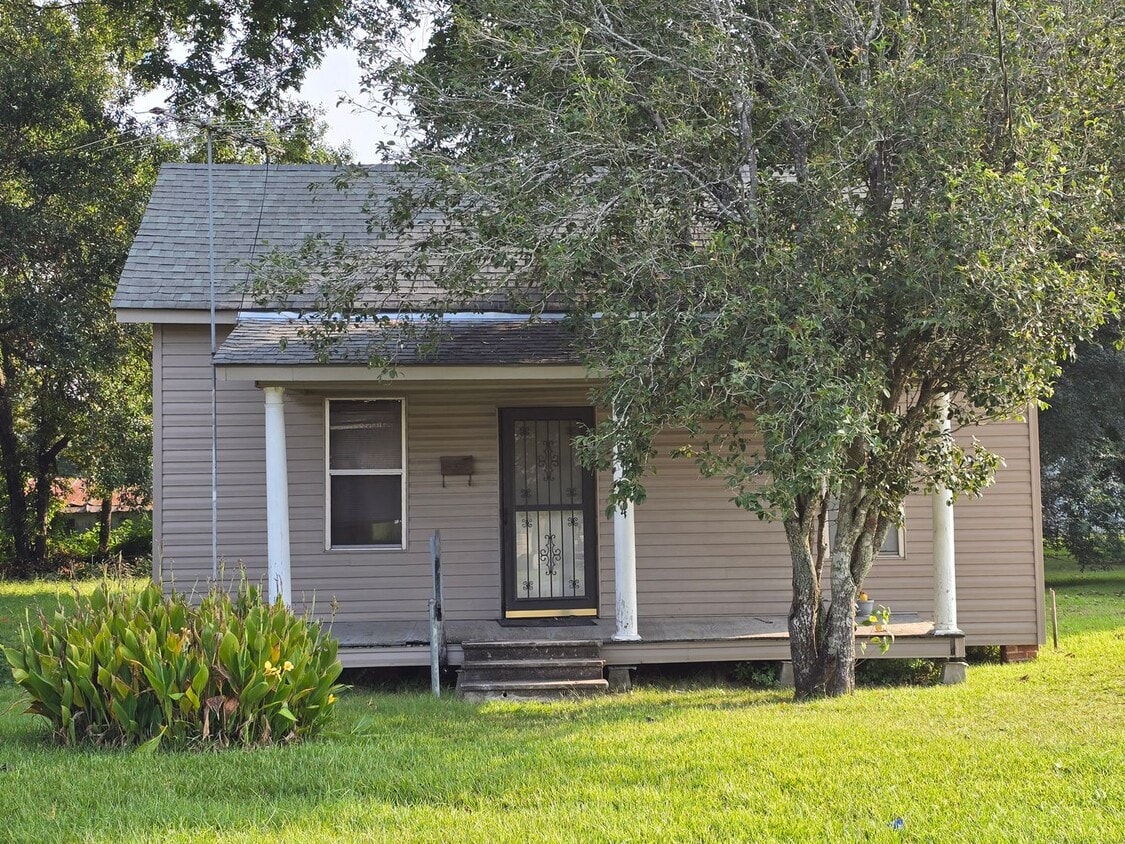 Primary Photo - 1014 South St