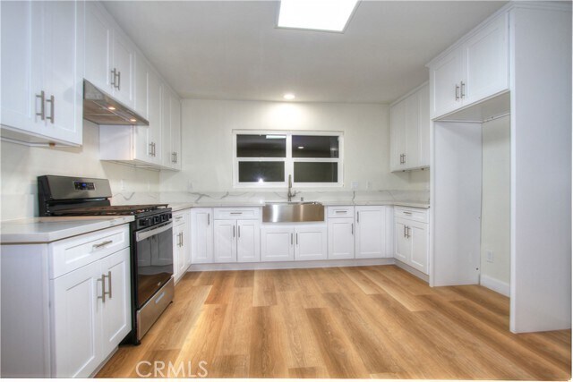Primary Photo - 412 N Garfield Ave