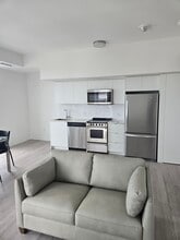 Building Photo - 480 Wilson Ave