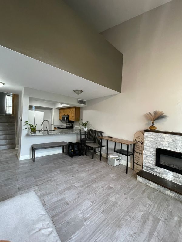 Foto del edificio - 3741 Sunrise Dr