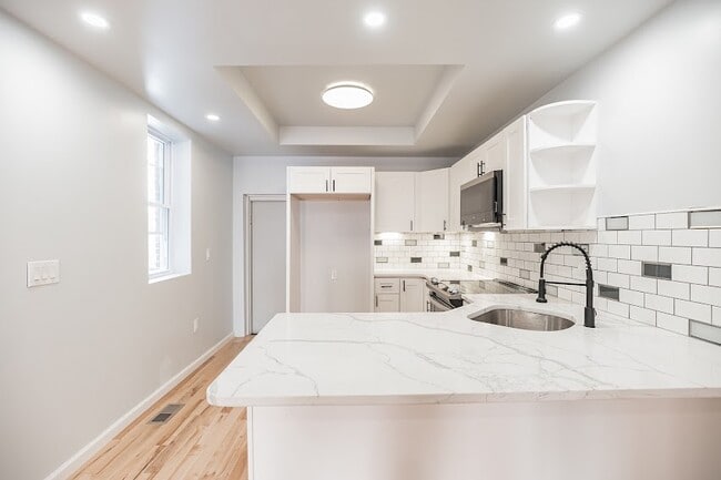 Photo - 5611 Arlington St Townhome