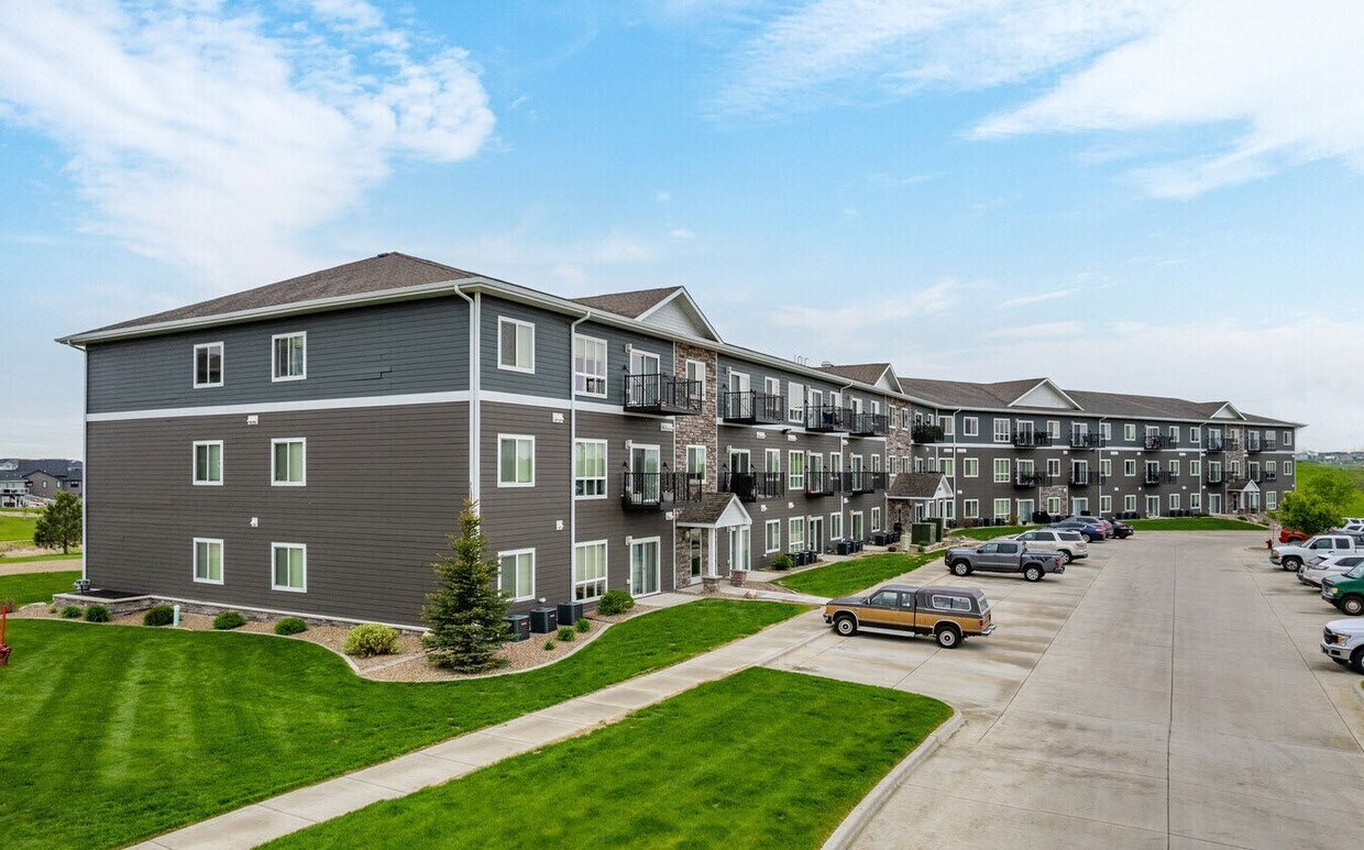 Coulee Ridge Apartments in Bismarck, ND