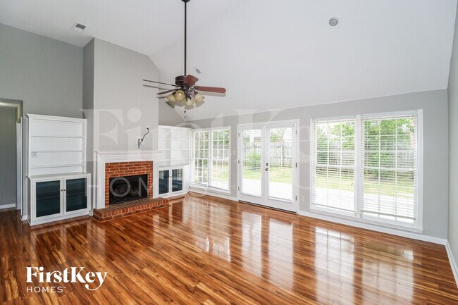 Foto del edificio - 7598 Dexter Manor Dr