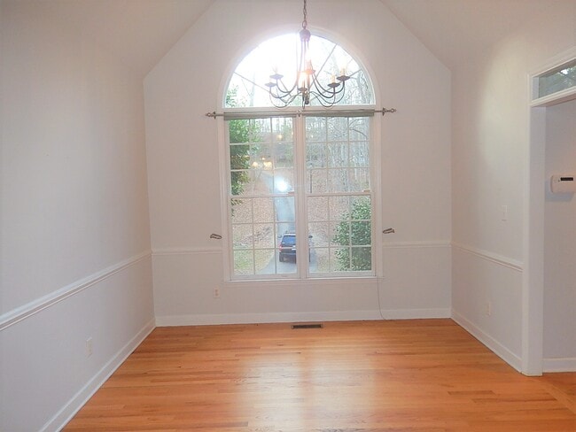 Photo - 6610 Lipscomb Dr House