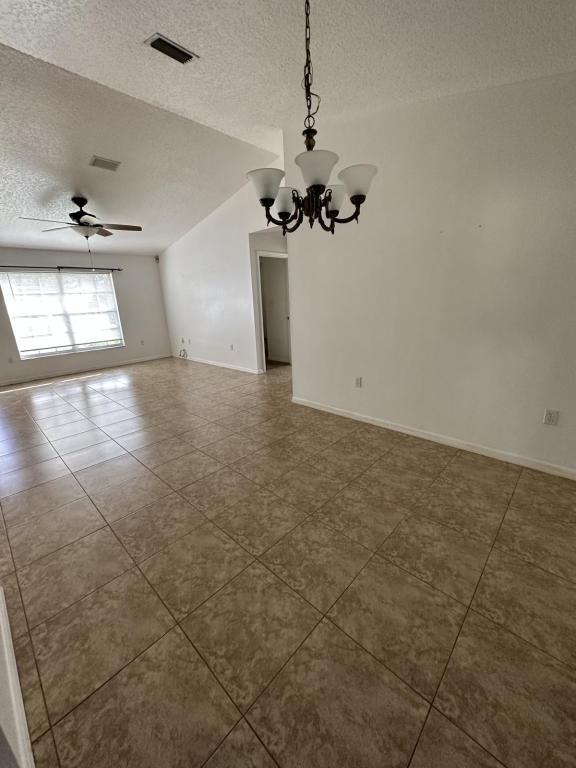 Foto del edificio - 4924 Patricia St