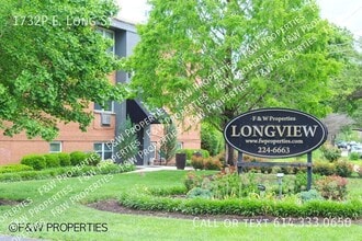 Building Photo - 1732P E Long St