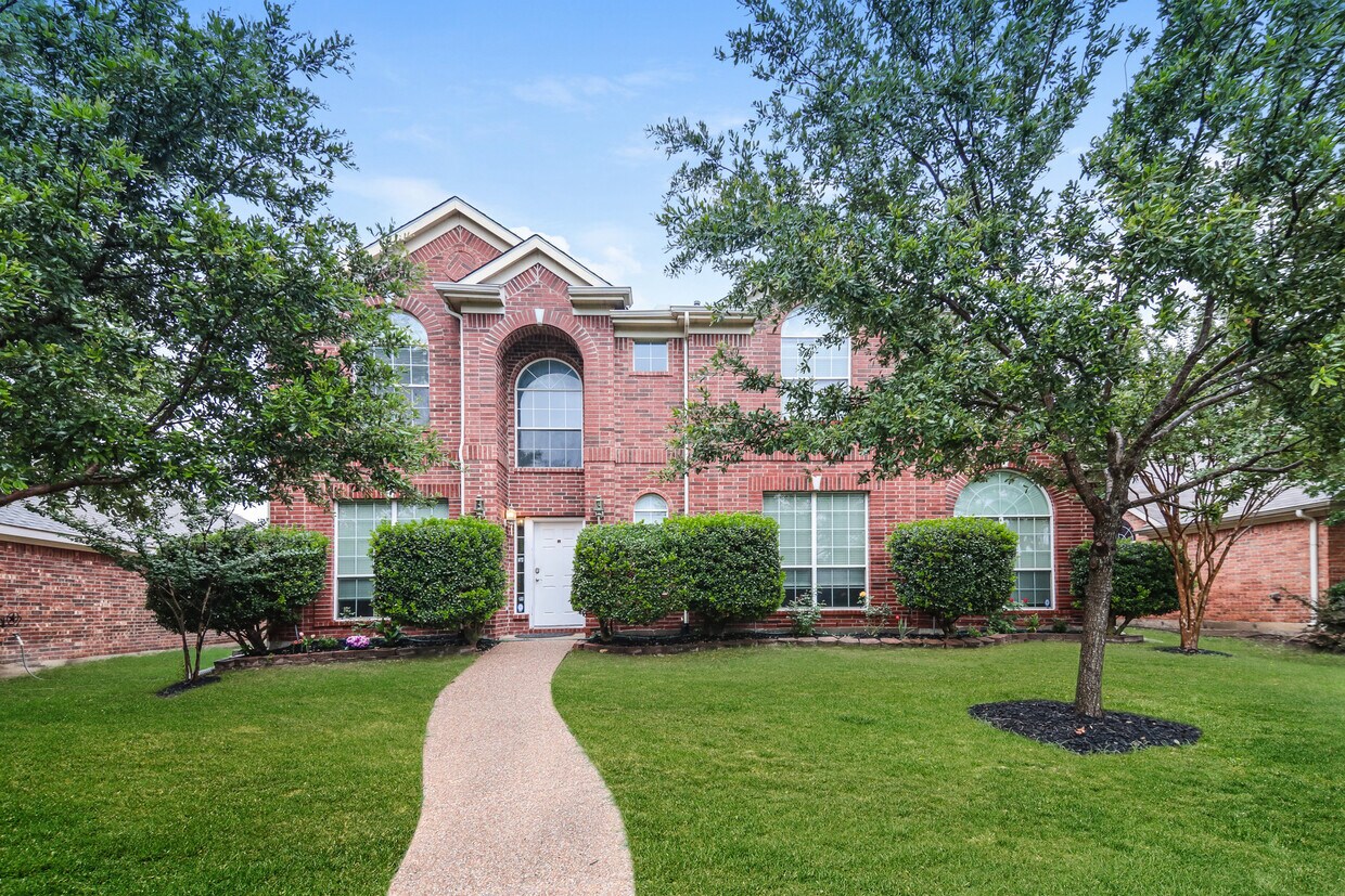 Foto principal - 8172 Peacock Ln
