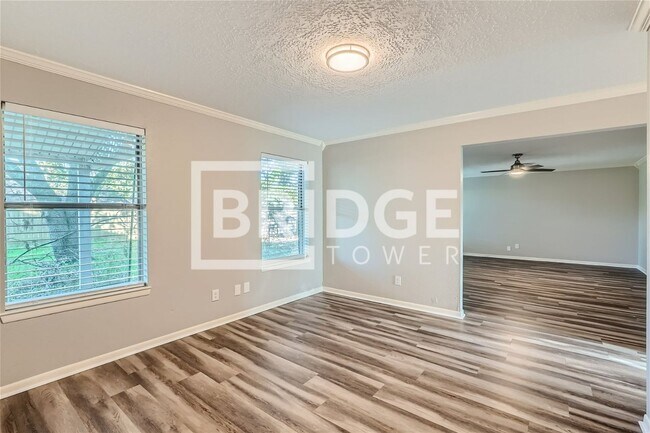 Building Photo - 401 Summer Pl Ct