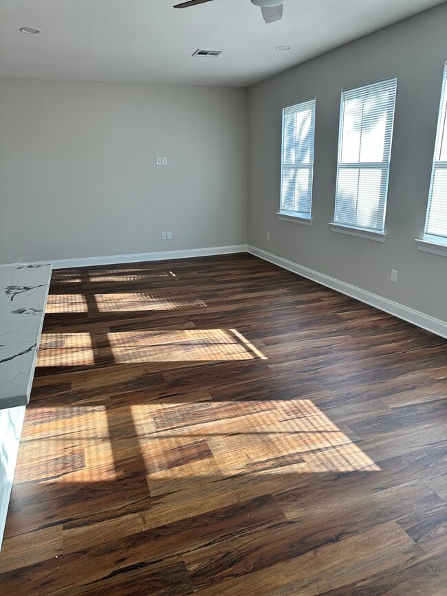 Building Photo - 8704 Pritchard Pl