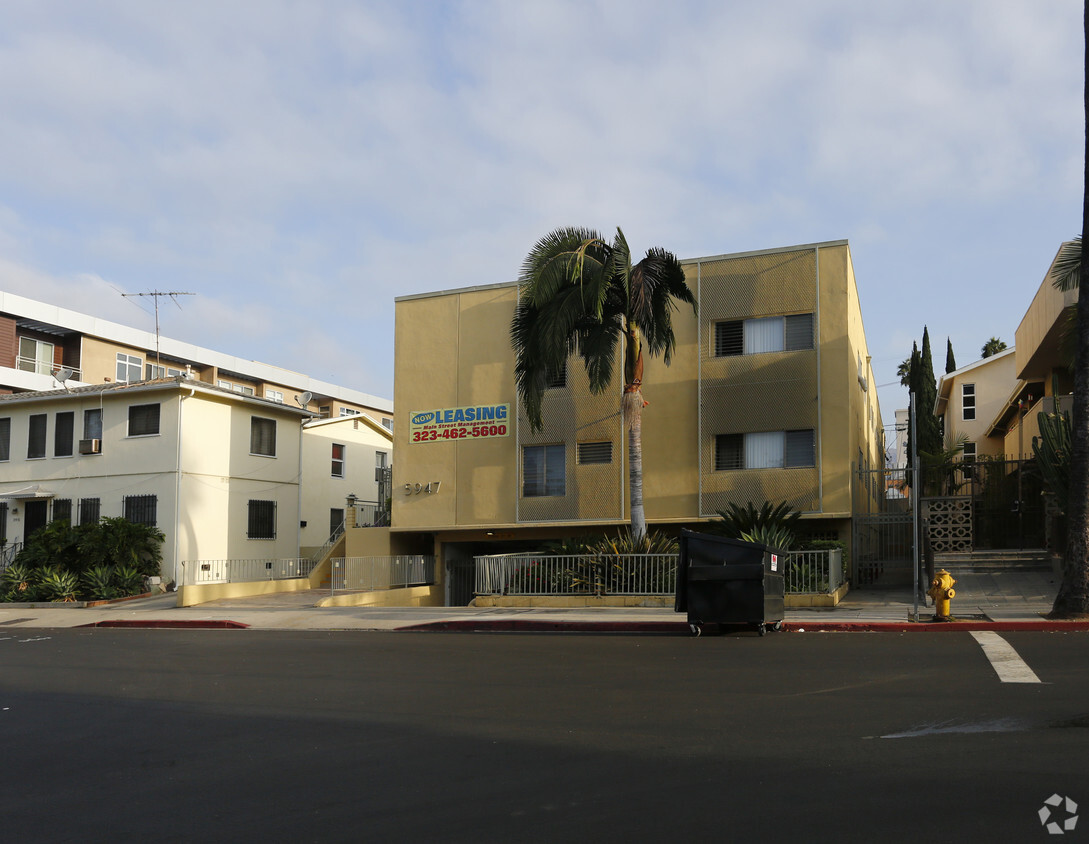 Building - 5947 Carlton Way